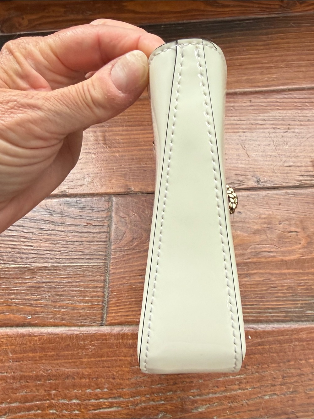 Christian Louboutin Cream Patent Mini Shoulder Bag with Gold Chain - Picture 2 of 8